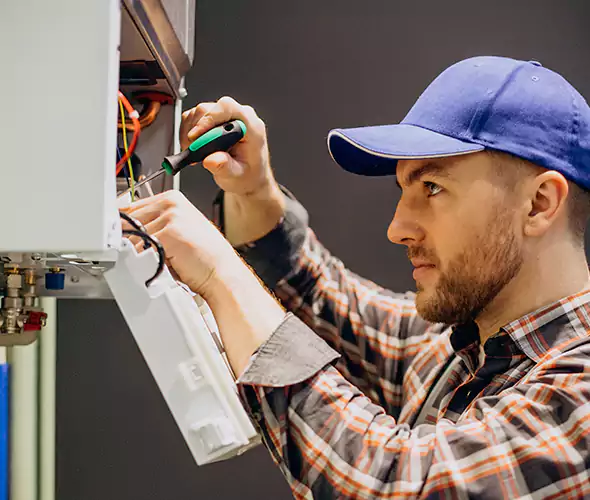 Expert Plumber for Tankless Water Heater Maintenance in Ronkonkoma, NY: Schedule Professional Maintenance Services with Us