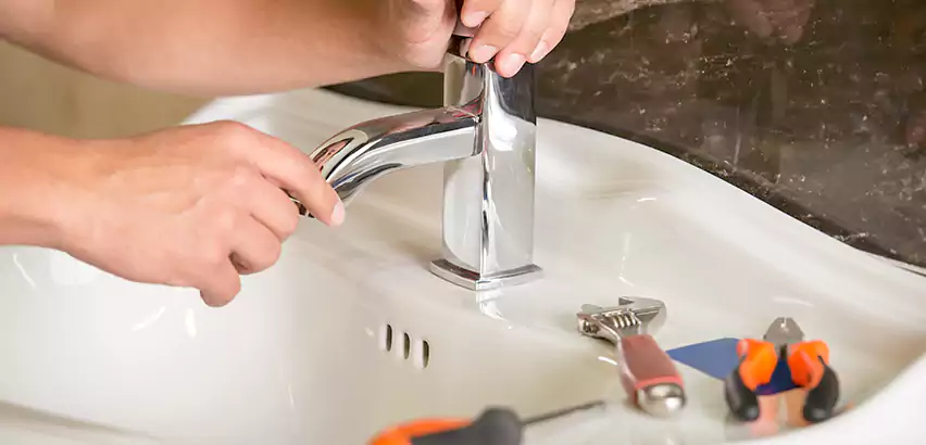 Bathtub Faucet Replacement in Ronkonkoma