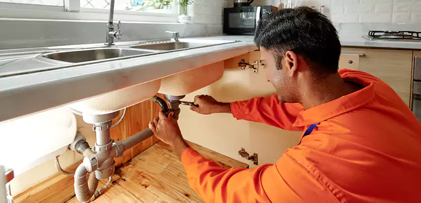 Plumbing Leak Repair in Ronkonkoma, NY
